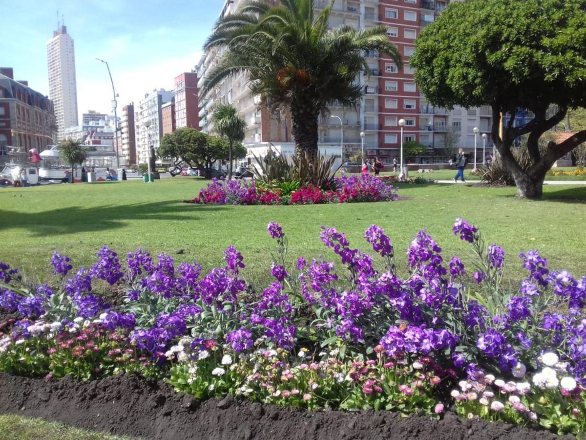 Departamento En Plaza Colon, 200 Mts De La Playa Apartment Mar del Plata Exterior photo
